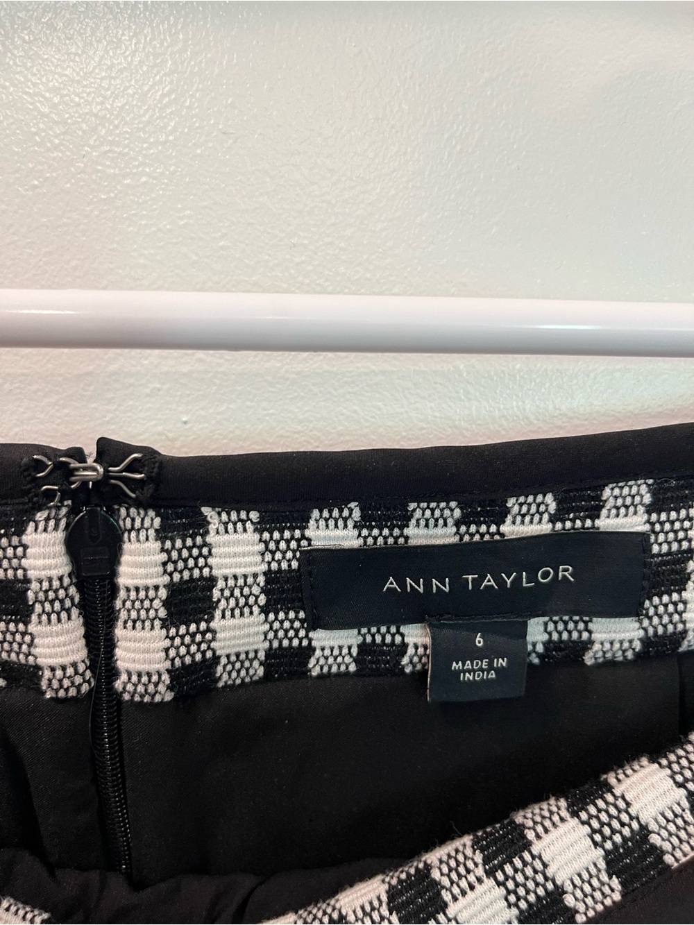 Ann Taylor Black and White Gingham A-Line Knit Skirt - Picture 4 of 4